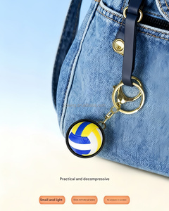 Porte-clés anti-stress en PLA imprimé en 3D, thème ballon de football, avec fonction de pression (Fidget Clicker), breloque pour sac à dos - Product Image 2