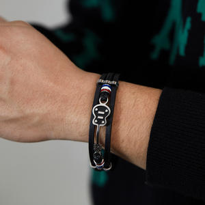 Pulseras con dijes de moda americana europea, pulsera de guitarra de cuero inspirada en la música hip-hop transfronteriza, calle de moda versátil - Product Image 2
