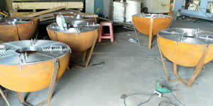 Table à feu en <span class=keywords><strong>acier</strong></span> corten utilisée pour les fêtes de famille avec <span class=keywords><strong>barbecue</strong></span> - Product Image 4