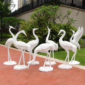 Statue <span class=keywords><strong>de</strong></span> Flamant Rose en Résine et Fibre <span class=keywords><strong>de</strong></span> Verre, Artisanat d'Art Populaire Moderne Personnalisé, Sculpture Animale Décorative, Art Déco Extérieur Surdimensionné Personnalisé - Product Image 2