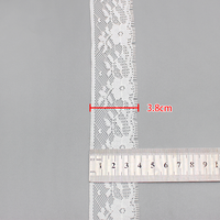 Dentelle française blanche à motif floral délicat de 3,8 cm pour la couture et les loisirs créatifs, bord festonné doux pour vêtements de poupée, lingerie