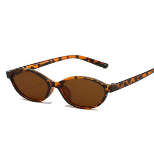 Européen américain Ins Cat Eye Street Photoshoot Lunettes de <span class=keywords><strong>soleil</strong></span> femmes à la mode ovale petit cadre personnalisé à la mode porter PC - Product Image 5