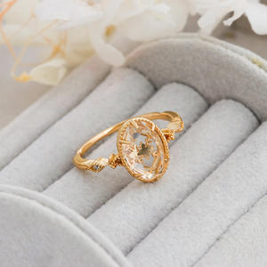 Delicado Anillo Solitario de Oro Sólido de 14K con Cristal Blanco y Engaste de Puntas para una Simplicidad Atemporal - Product Image 2