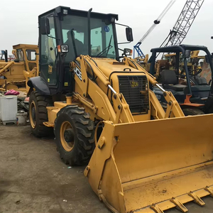 Retroexcavadora JCB 3CX con Motor Diésel CAT, Carga Nominal de 15 Toneladas, Potencia de 92 KW, Configuración de Ruedas 4x4, Modelo 2015, 2500 Horas - Product Image 1