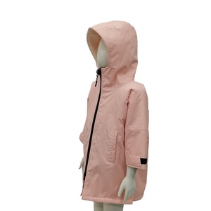 Tissu Oxford en nylon recyclé à séchage rapide doublé en polaire Sherpa pour enfants manteau à langer logo personnalisé imperméable rose - Product Image 5