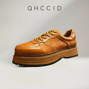 Chaussures décontractées pour hommes en cuir de cheval à semelle épaisse, style rétro britannique, baskets à lacets à talon moyen pour usage quotidien - Product Image 2