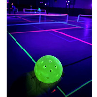 EB4 Balles de pickleball lumineuses en TPE vert, 40 trous, 74 mm, pour l'extérieur, moulées par rotation en une seule pièce, vente en gros