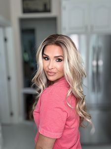 วิกผมสังเคราะห์แบบยาว 30 นิ้ว ขายดี วิกผมหน้าผากลูกไม้ 13x4 ทนความร้อน สำหรับผู้หญิงผิวสี - Product Image 3