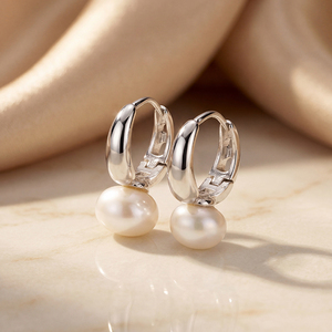 Pendientes de Perlas de Agua Dulce con Baño de Rodio y Circonitas Brillantes en Forma de Flor, Joyería para Mujer, Regalo para Invitadas de Boda - Product Image 4