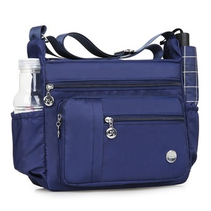 Bolso Bandolera/Hombro de Gran Capacidad, Impermeable, de Tela Oxford de Nailon para Mujer, con Cierre de Cremallera e Interior con Compartimentos - Product Image 4