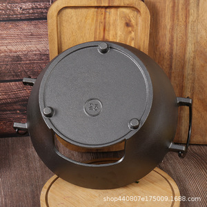 Barbecue portable en fonte pour extérieur, idéal pour le camping, la cuisson de viande, la préparation du thé et le chauffage, avec couvercle. - Product Image 4