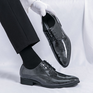 Chaussures habillées décontractées en cuir verni brillant à bout pointu pour hommes, grande taille 48, collection 2026 – Vente directe usine - Product Image 2