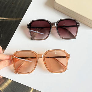 Gafas de Sol Polarizadas Mi Stud TR90 para Mujer, Montura Irregular Moderna, Protección UV, Gafas de Sol para Conducir Tipo 3 - Product Image 4