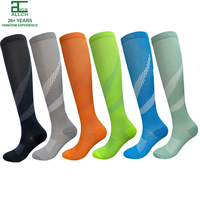 Nouvelles chaussettes de compression pour le cyclisme et la course à pied pour hommes et femmes, chaussettes longues de sport d'extérieur - Vente en gros, nom du produit en acier au carbone et zinc