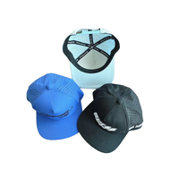 Gorra de golf de cabeza plana perforada con láser de 5 piezas personalizada con botón a presión impermeable, estilo hip-hop