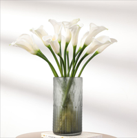 Real Touch Medium Calla Lily Fleurs décoratives artificielles Matériau PU pour la décoration de la maison