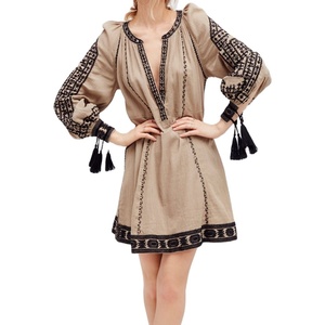 Robe en lin brodée à manches longues et col en V avec franges, personnalisée pour femmes, nouvelle collection décontractée - Product Image 1