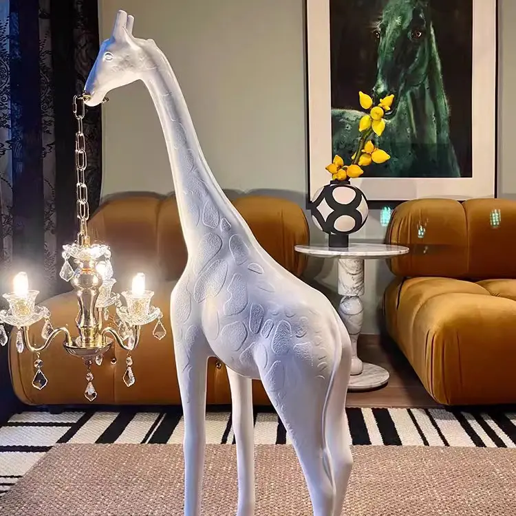 Fabrik verkauf Büro Home Kunst Dekor Zubehör Giraffe Glasfaser Harz Handwerk Tier Skulptur Harz Innen dekorative Statue