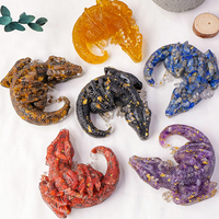 Dragon en résine sculpté à la main avec gravier de cristal naturel, pierre de guérison en cristal, ornement artisanal