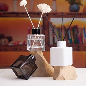 Flacon diffuseur de parfum en verre carré de haute qualité, transparent, ambré, rose, blanc ambré, 50 ml, 100 ml, avec bouchon à vis - Product Image 2