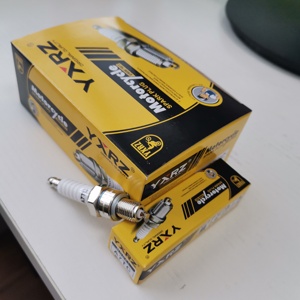 En Stock Bujía de Cerámica Blanca de Platino Iridio D8TC A7TC para Motocicleta HONDA, Pit Bike, ATV, Go Kart, <span class=keywords><strong>Buggy</strong></span> - Product Image 6