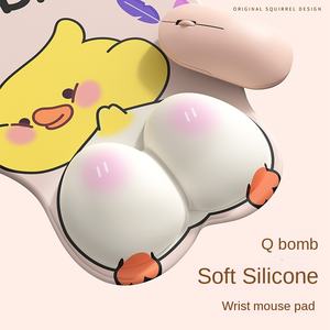 Repose-poignet de souris 3D en silicone antidérapant pour <span class=keywords><strong>ordinateur</strong></span> de bureau, idéal pour les jeux e-sport, motif cœur, pour filles et hommes - Product Image 3