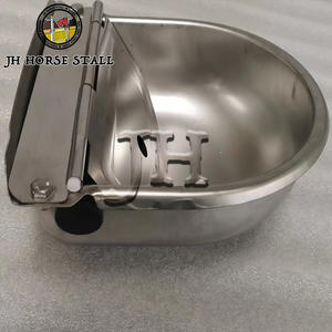 Cubo de agua de caballo aislado resistente a la congelación Cuenco estable al aire libre con accesorio de cubierta protectora - Product Image 2