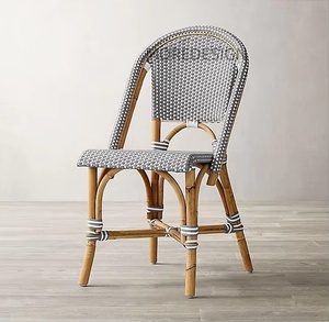 Ensemble de <span class=keywords><strong>table</strong></span> et de chaises de jardin en rotin tressé de style <span class=keywords><strong>bistrot</strong></span> français <span class=keywords><strong>vintage</strong></span>, résistant aux intempéries, pour l'extérieur - Product Image 1