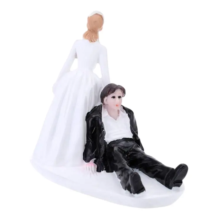 High Quality Synthetic Resin Bride & Groom Wedding Cake Topper Romantic Wedding Party Decoration Adorable Figurine Craft Gift