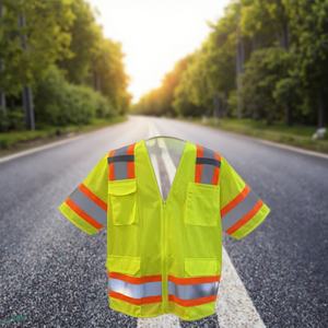 เสื้อกั๊กนิรภัยสะท้อนแสงแบบขายส่ง ระดับ Class 2 พร้อมโลโก้ที่ปรับแต่งได้ สำหรับการมองเห็นในเวลากลางวัน - Product Image 6