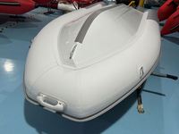 Bateau semi-rigide (RHIB) 10,5 pieds pour 5 personnes, en Hypalon Achilles avec compartiment de rangement avant en aluminium étanche, modèle de luxe, fabriqué en Chine (OEM/ODM)
