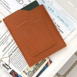 Porta pasaportes/bolsa de viaje de cuero PU estilo coreano, para documentos, tarjetas, billetes de avión y billetes de tren. - Product Image 4