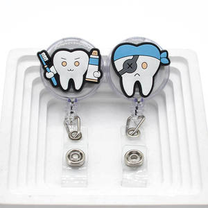 Retráctil ID nombre insignia carrete titular diente dentista enfermera insignia carrete - Product Image 6