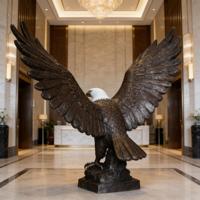 Statue d'aigle chauve 3D grandeur nature durable, faite à la main, en cuivre antique, résistante aux intempéries, avec placage anti-corrosion, personnalisable pour l'immobilier