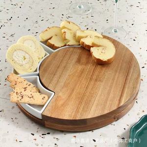 Planche à fromage en bois d'acacia avec ensemble de couteaux, planche à découper ronde en bois massif pour servir et recevoir - Product Image 2