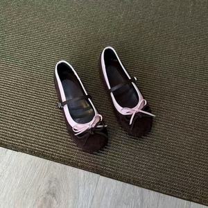Zapatos Mary Jane de Mujer con Punta Fina, Corte Francés Suave, Forro de Cuero Ligero, Lazo en el Tobillo, Estilo Plano y Elástico - Product Image 4