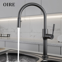 Robinet de cuisine extractible à rotation 360 degrés en acier inoxydable de qualité alimentaire SUS 304 moderne de Kaiping OIRE