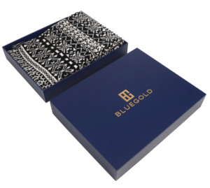 Boîte en papier de base de couvercle d'impression personnalisée femmes hommes grande boîte de vêtements <span class=keywords><strong>écharpe</strong></span> en soie boîte cadeau emballage pour <span class=keywords><strong>écharpe</strong></span> - Product Image 1