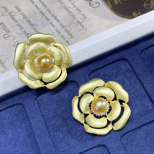 Nouvelle collection d'été de Nanyang Golden Pearl Fashion, broche de poitrine à fleurs de camélia, accessoires avec broche en perle de mer, motif numérique - Product Image 5