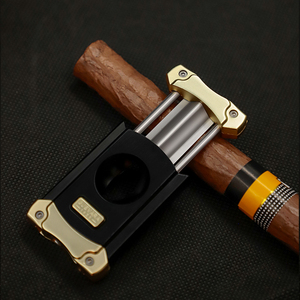 Juego de Accesorios para Cigarros de Lujo GUEVARA con Copas para Vino, Cenicero de Madera y Aleación de Zinc Clásico para Interiores o Exteriores - Product Image 6