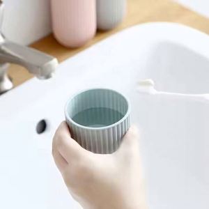 Portable Two-piece Minimalist Toothbrush Dispenser <b>Case</b> Travel Wash Cup <b>Set</b> Sustainable Plastic Dustproof Toothbrush Holder - Product Image 3