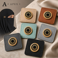 Étiquette en cuir personnalisée APEX pour hijab, abaya, vêtements, foulards, chapeaux, sacs – Étiquette carrée à coudre avec logo métallique