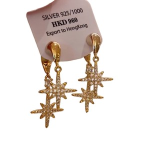 Pendientes <span class=keywords><strong>de</strong></span> Borla con Flores Doradas Retro al por Mayor - Joyería <span class=keywords><strong>de</strong></span> Oreja Elegante y <span class=keywords><strong>de</strong></span> Lujo para Mujer - Product Image 6
