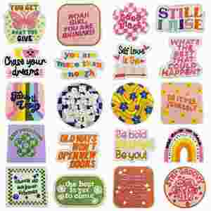Nouveau Patch Brodé Coloré de Dessins Animés avec Message d'Encouragement en Anglais pour Vêtements - Product Image 1