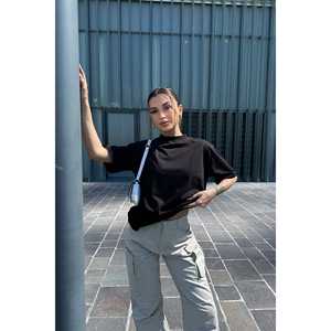 T-shirt noir décontracté avec inscription imprimée au dos, tailles XS XXS XL, style ajusté pour l'été, fabriqué en tissu tricoté Spandex Soie Polyester - Product Image 3