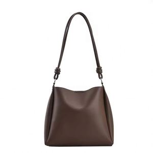 Venta al por mayor de bolsos bandolera de cuero de alta calidad para mujer - Product Image 5