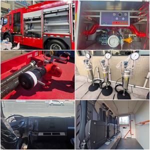 Camion de <span class=keywords><strong>Pompier</strong></span> Chinois 4x2 <span class=keywords><strong>4x4</strong></span> 6x4, Grande Citerne à Mousse et à Eau, Camion de Pompiers de Secours Multi-Fonctions à <span class=keywords><strong>Vendre</strong></span> - Product Image 3