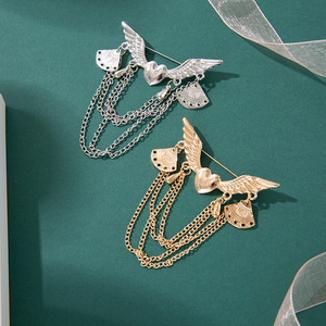 Broches en alliage pour femmes, style européen et américain, chaîne britannique, badges personnalisés populaires, épingles à fleurs multicouches, cadeau polyvalent - Product Image 1