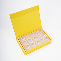 Boîte cadeau personnalisée à fermeture magnétique à rabat, couleur jaune, boîte d'emballage pour chocolat avec plateau en plastique