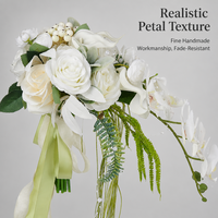 Witgroene Cascade Waterval Kunstmatige Bruidsboeket met Phalaenopsis Orchidee Gemengd Gebladerte Boheemse Bruiloft Kunstbloem